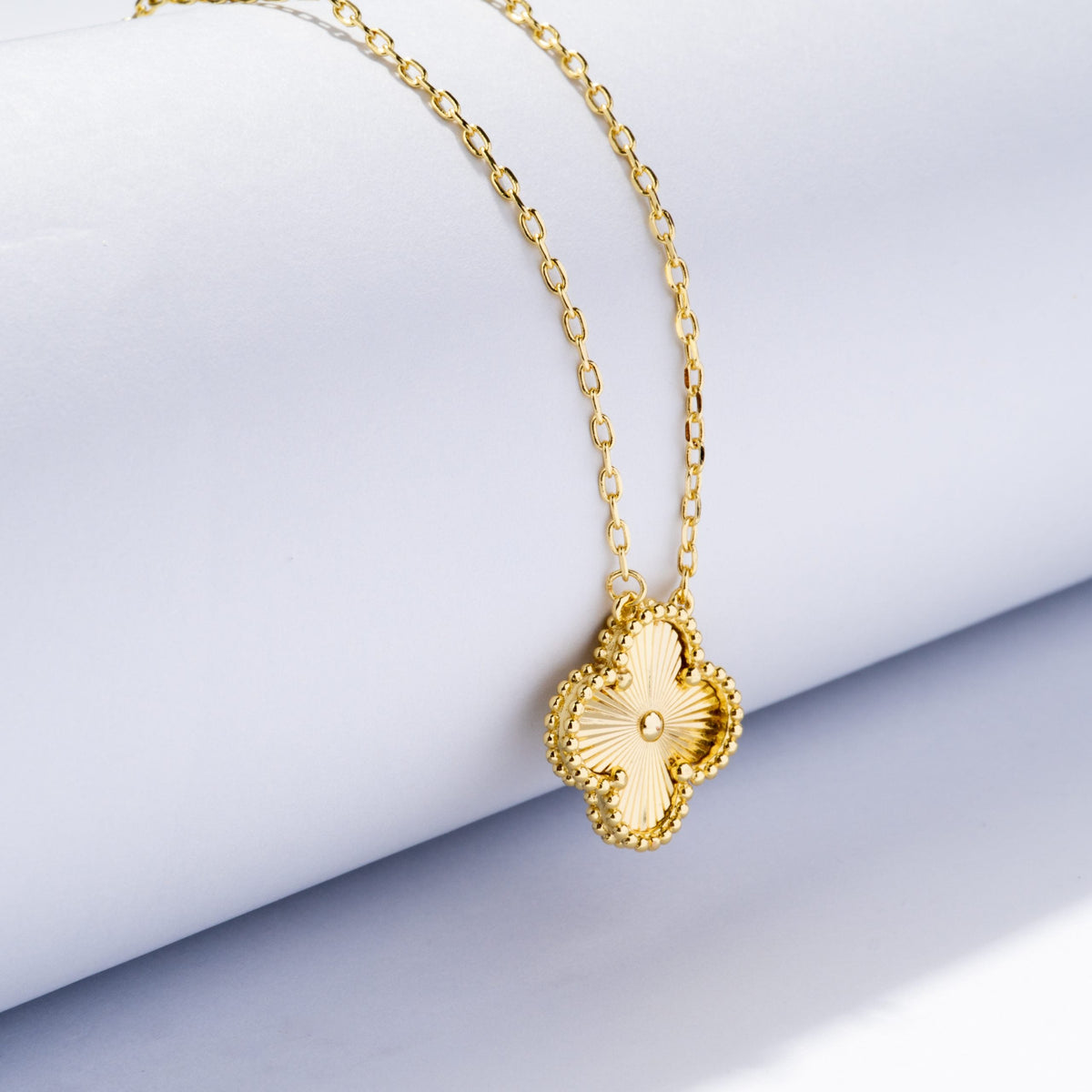 BLOOM Gold Necklace – Timeless Elegance for Everyday Shine